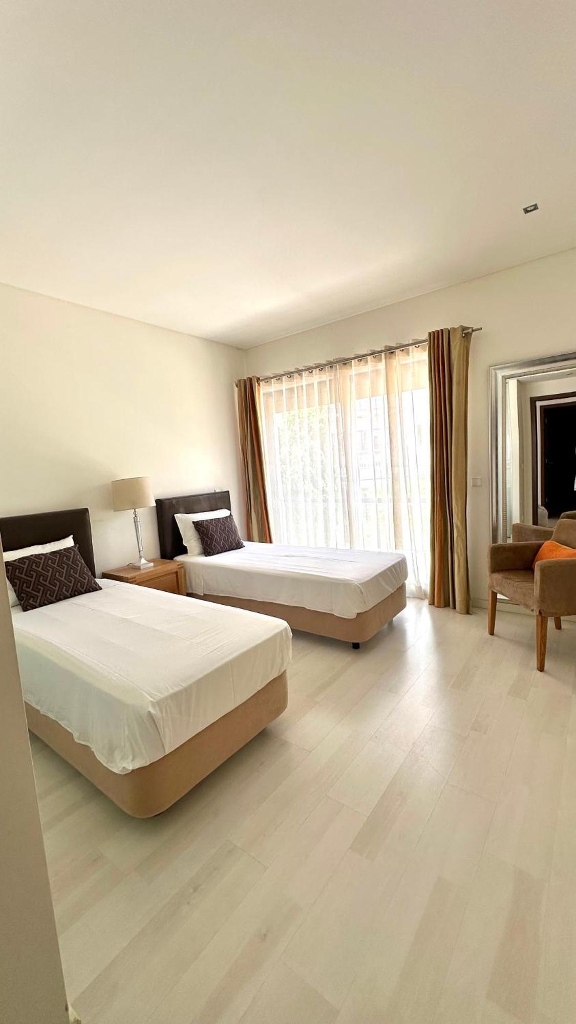 Cavalo Preto Beach Resort Quarteira Exterior photo